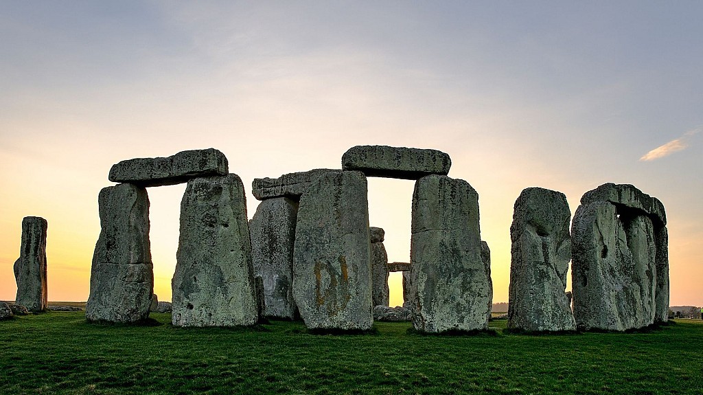 Stonehenge Half Day Tour