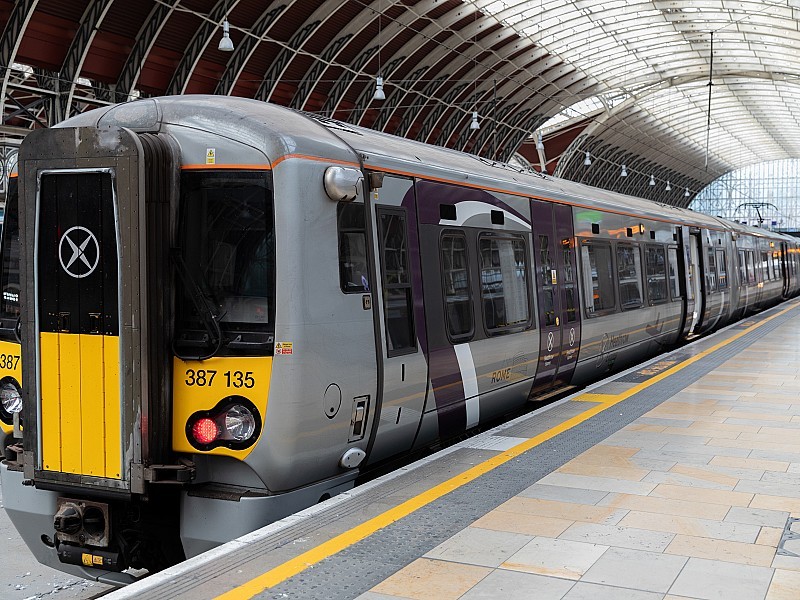 Traslado de aeropuerto fácil con el Heathrow Express - ¡Asegura tus tickets hoy!