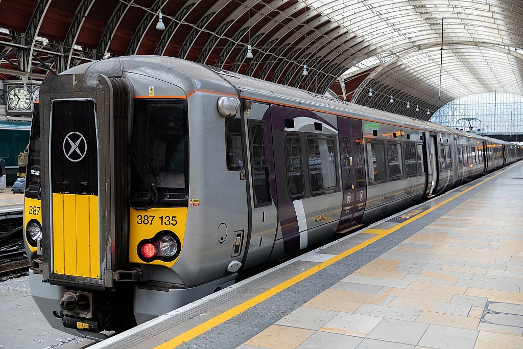 Traslado de aeropuerto fácil con el Heathrow Express - ¡Asegura tus tickets hoy!