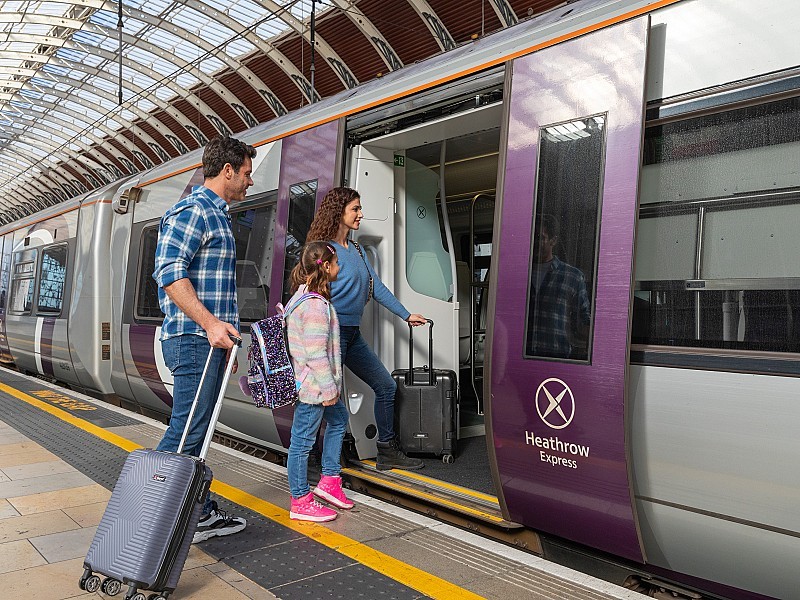 Traslado de aeropuerto fácil con el Heathrow Express - ¡Asegura tus tickets hoy!