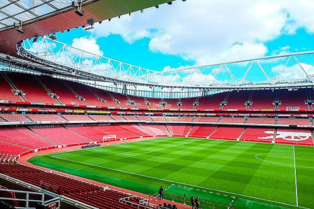 Arsenal v Paris Saint-Germain