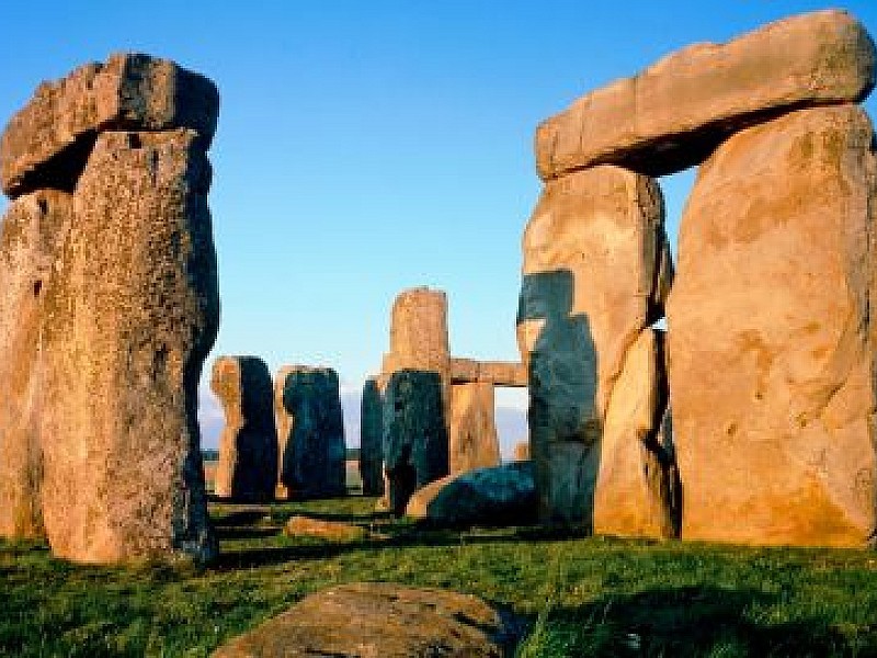 Windsor, Stonehenge & Bath (Portuguese) – Stonehenge entry only